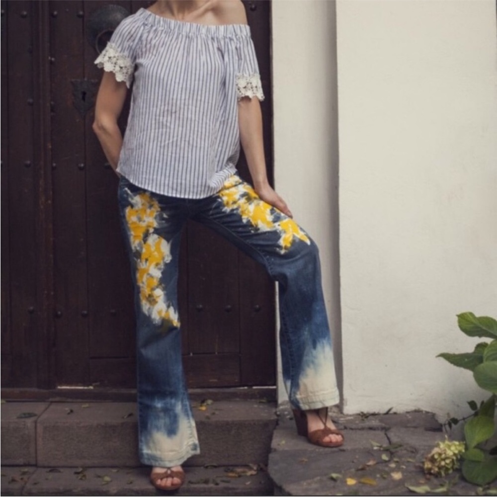 Used 7 For All Manking Dojo Painted & Bleached Wide Leg Jeans in Size 28 x 31 - Picture 5 of 5